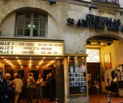 Staré francouzské kino.