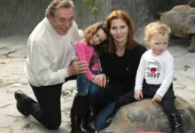 Ivana Gottová, Charlotte Ella Gottová, Nelly Sofie Gottová, Karel Gott Dvě želvy obrovské se 14. 2. 2010 křtily v pražské zoo.