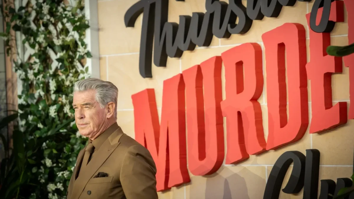 Pierce Brosnan na premiéře.