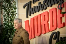 Pierce Brosnan na premiéře.