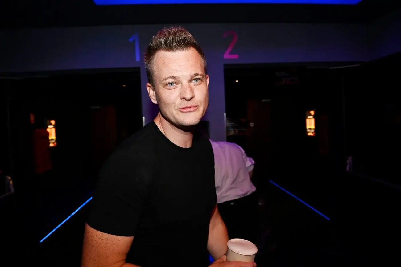 profimedia-0896633088 | TVGURU.cz Kamil Bartošek, KazmaFilm Vlny měl 6. 8. 2024 premiéru v pražském multikině Cinema City Slovanský dům.