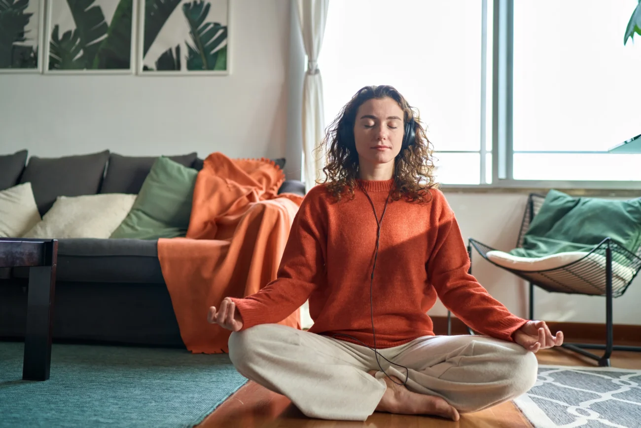 shutterstock_2249452183 1 | TVGURU.cz Meditace.