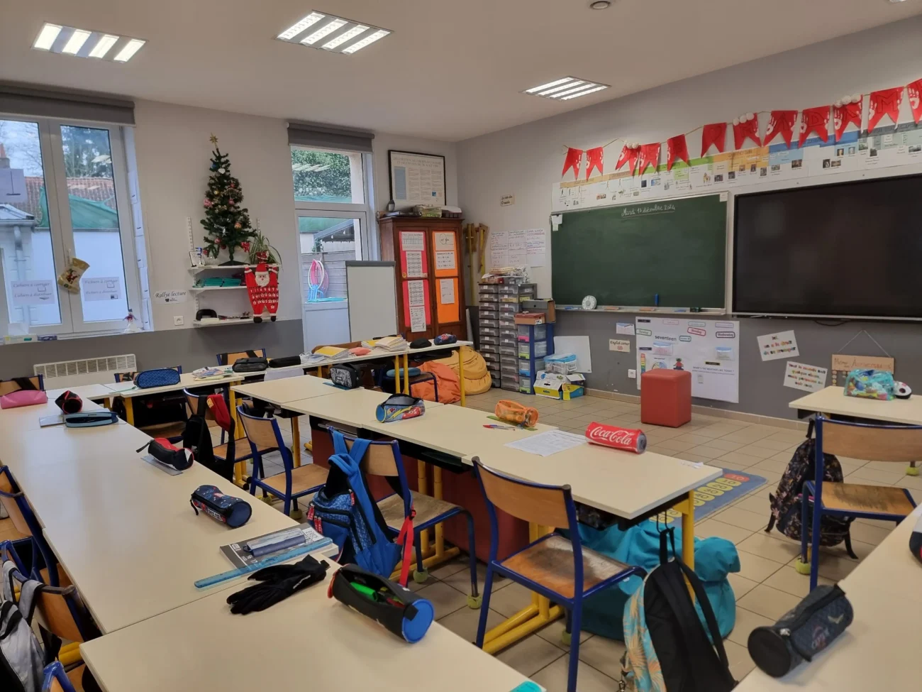 lavice v základní škole
