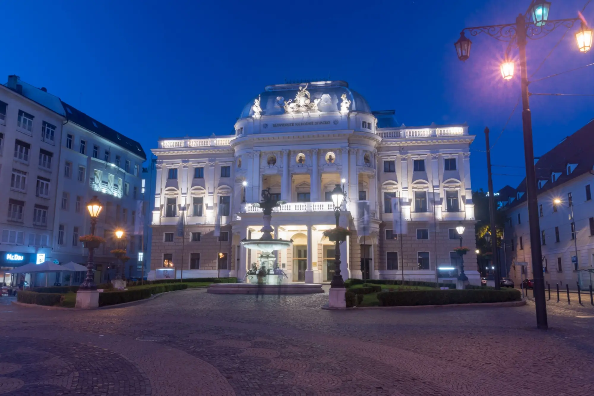 Slovenské národní divadlo v Bratislavě