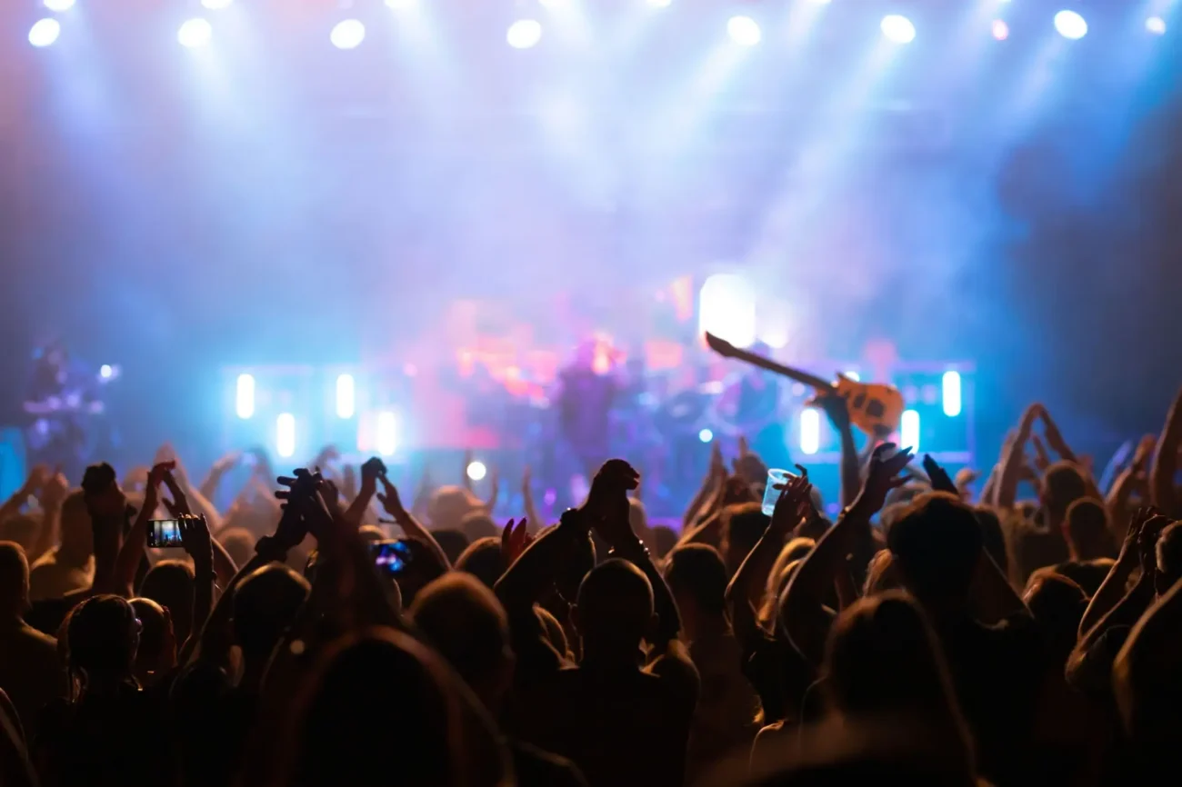 Shutterstock_2567235151 | TVGURU.cz koncert