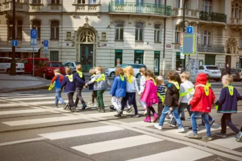 děti na přechodu