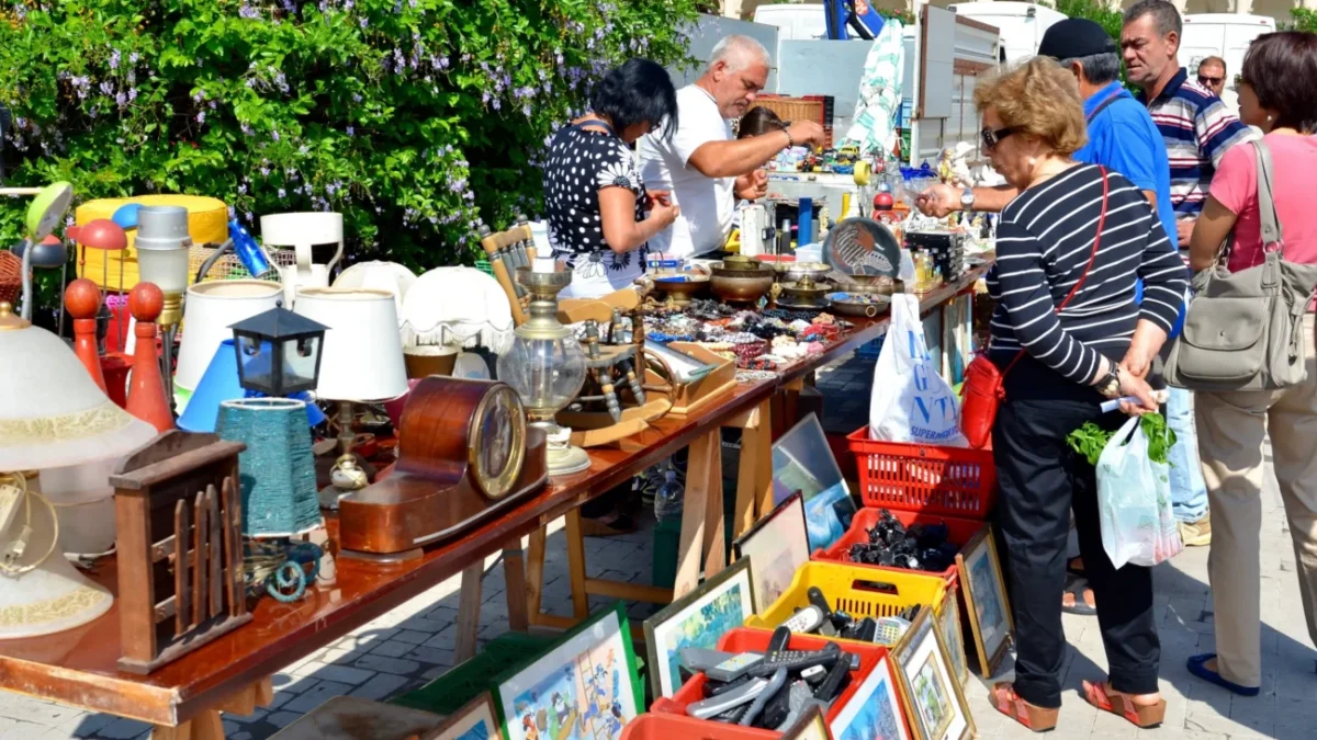 Lidé obchodující na burze.