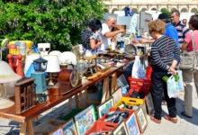 Lidé obchodující na burze.