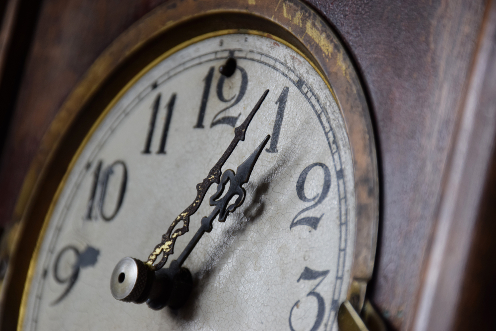 Detail- ciferník hodin