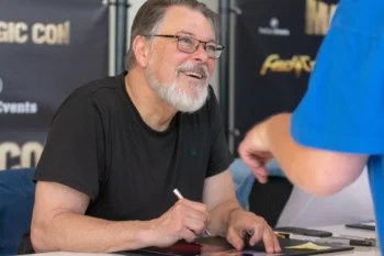 Jonathana Frakes.