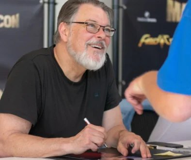 Jonathana Frakes.