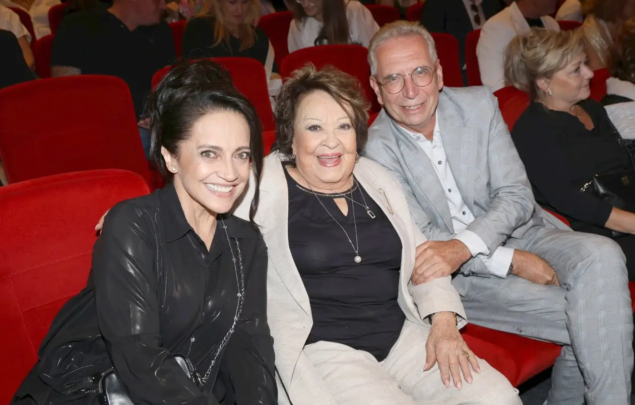 Jiřina Bohdalová a Lucie Bílá.