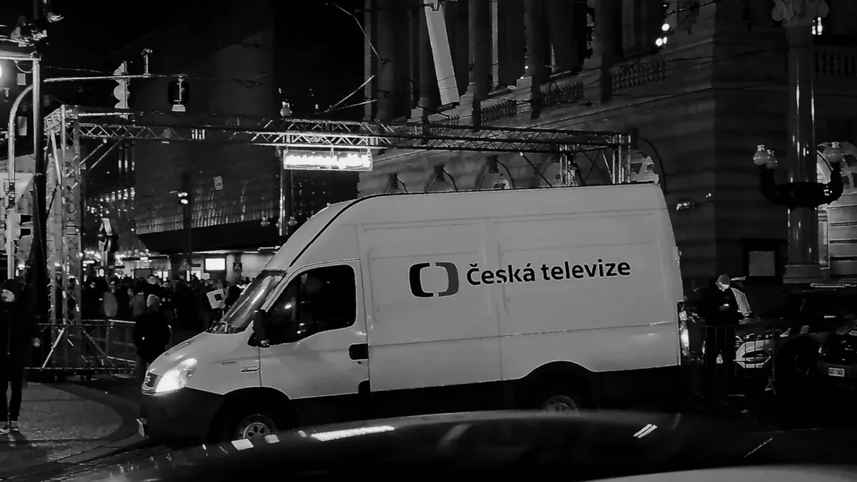 Ustojí Česká televize konkurenční boj?