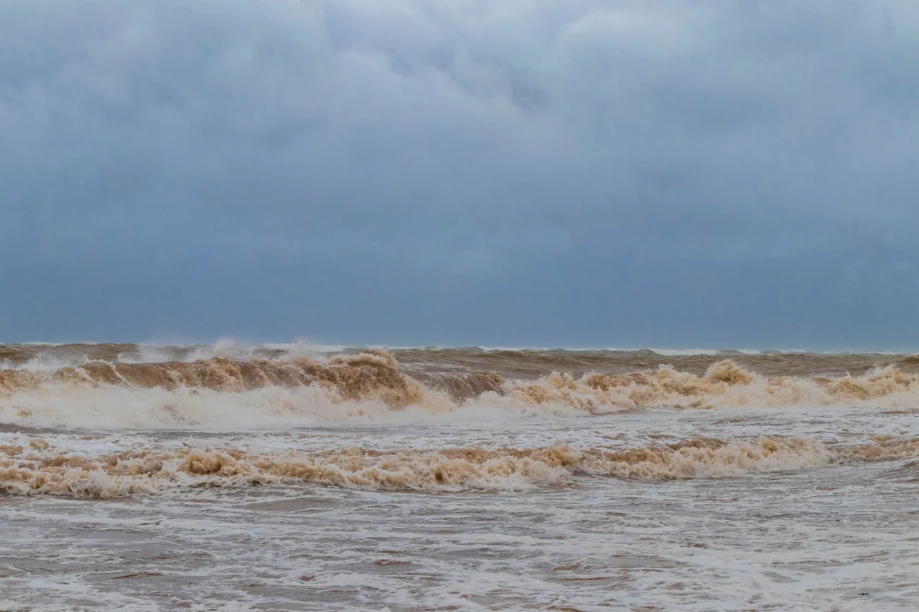 shutterstock_2552268319 1 | TVGURU.cz Tsunami.