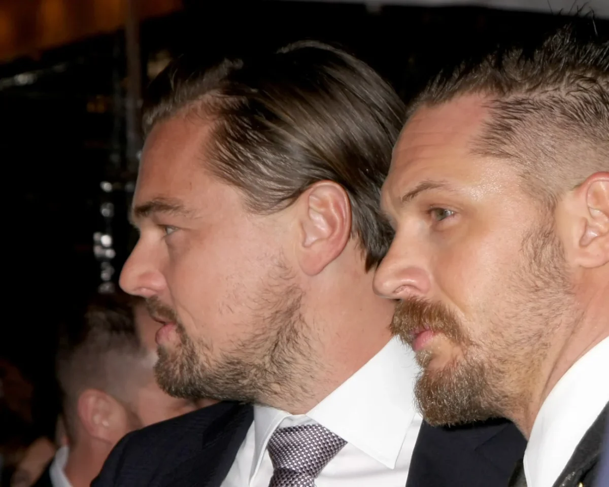 Leonardo DiCaprio na premiéře filmu vyfoceno zblízka