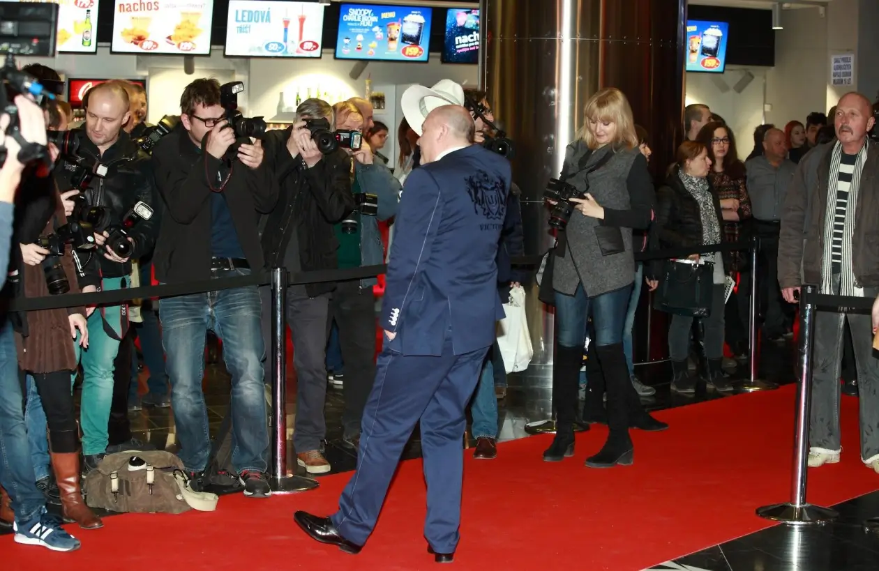 Michal David na premiéře filmu.