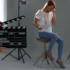 žena na castingu, před ní klapka