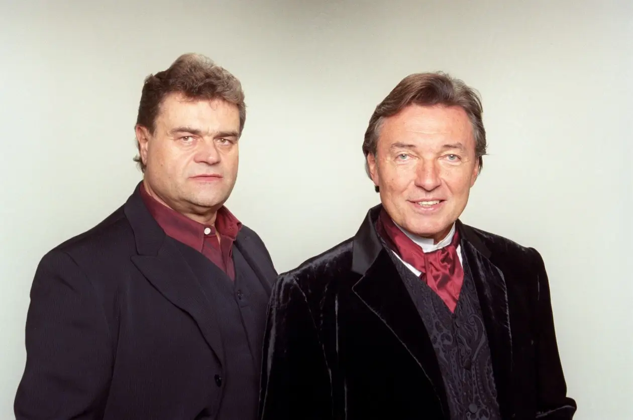 Poznáte filmové skladby, na kterých se mimo jiné podílel i Karel Svoboda? Zdroj: Profimedia | TVGURU.cz Karel Svoboda a Karel Gott.