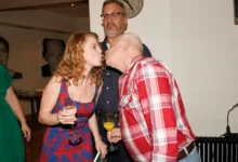 Čeští herci s Bohumilem Kleplem.