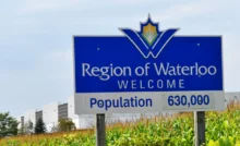 cedule s názvem města