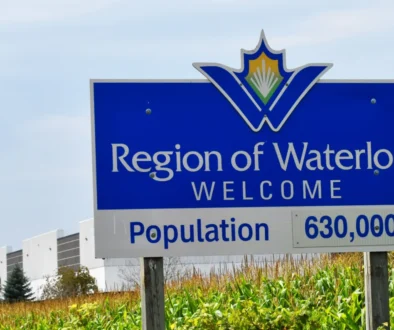 cedule s názvem města