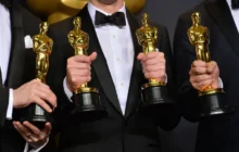 herci co drží sošku Oscarů