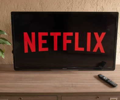 shutterstock_2305427773 1 televize s Netflixem
