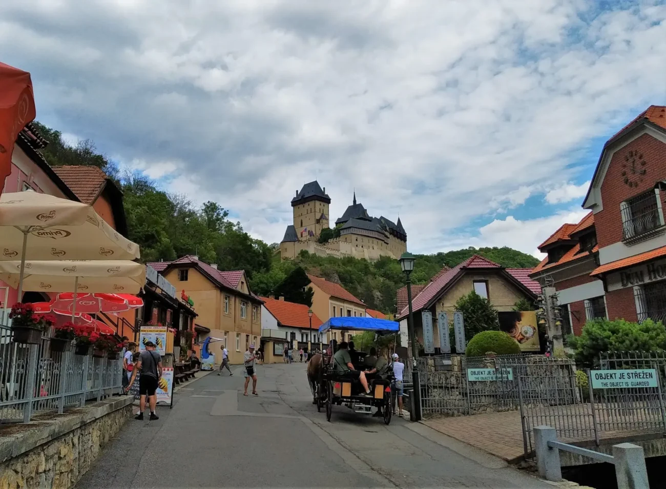 okolí Karlštejna