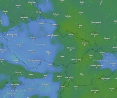 meteorologická mapa z portálu windy.com ukazuje studenou frontu nad českou republikou