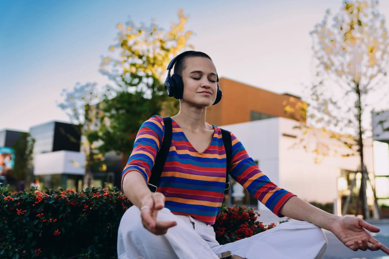 shutterstock_2616528291 1 | TVGURU.cz Meditace.