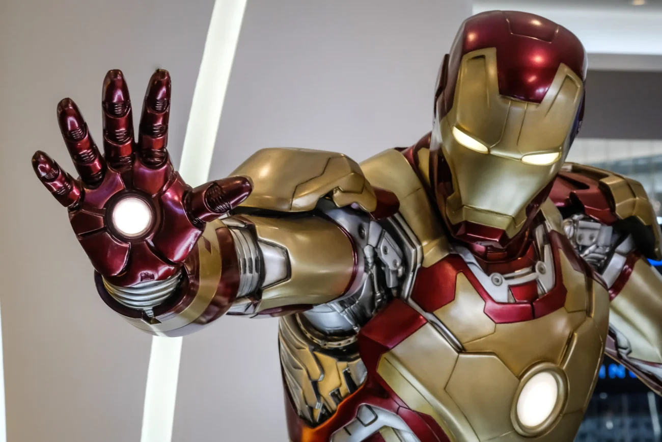 shutterstock_1477335674 1 | TVGURU.cz Iron man.
