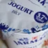 jogurt bílý na obrázku