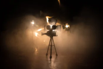 stará kamera osvětlená