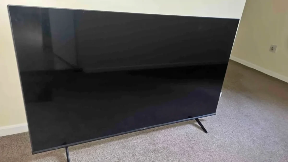 černá obrazovka na televizi