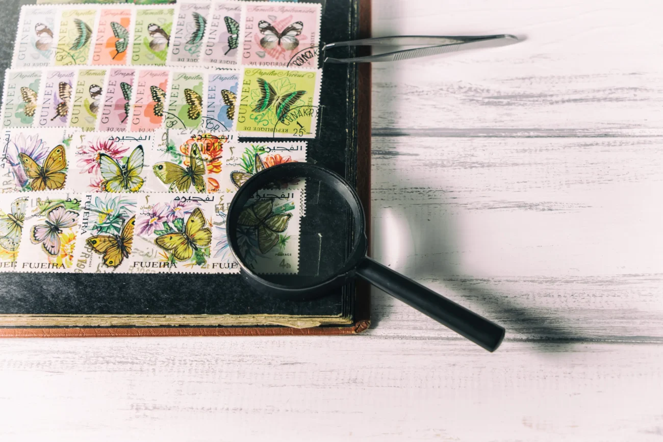 shutterstock_701210779 1 | TVGURU.cz Sbírka známek.