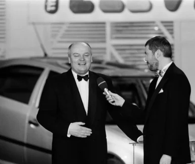 Předávání televizních cen ankety Tý Tý za rok 1996. Cenu sportovní moderátor předával producent Ivo Mathé.