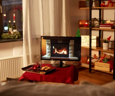 Vánoční atmosféra v obývacím pokoji.