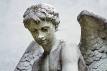 socha smutného anděla