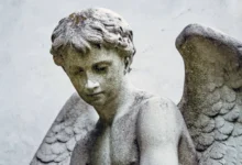 socha smutného anděla