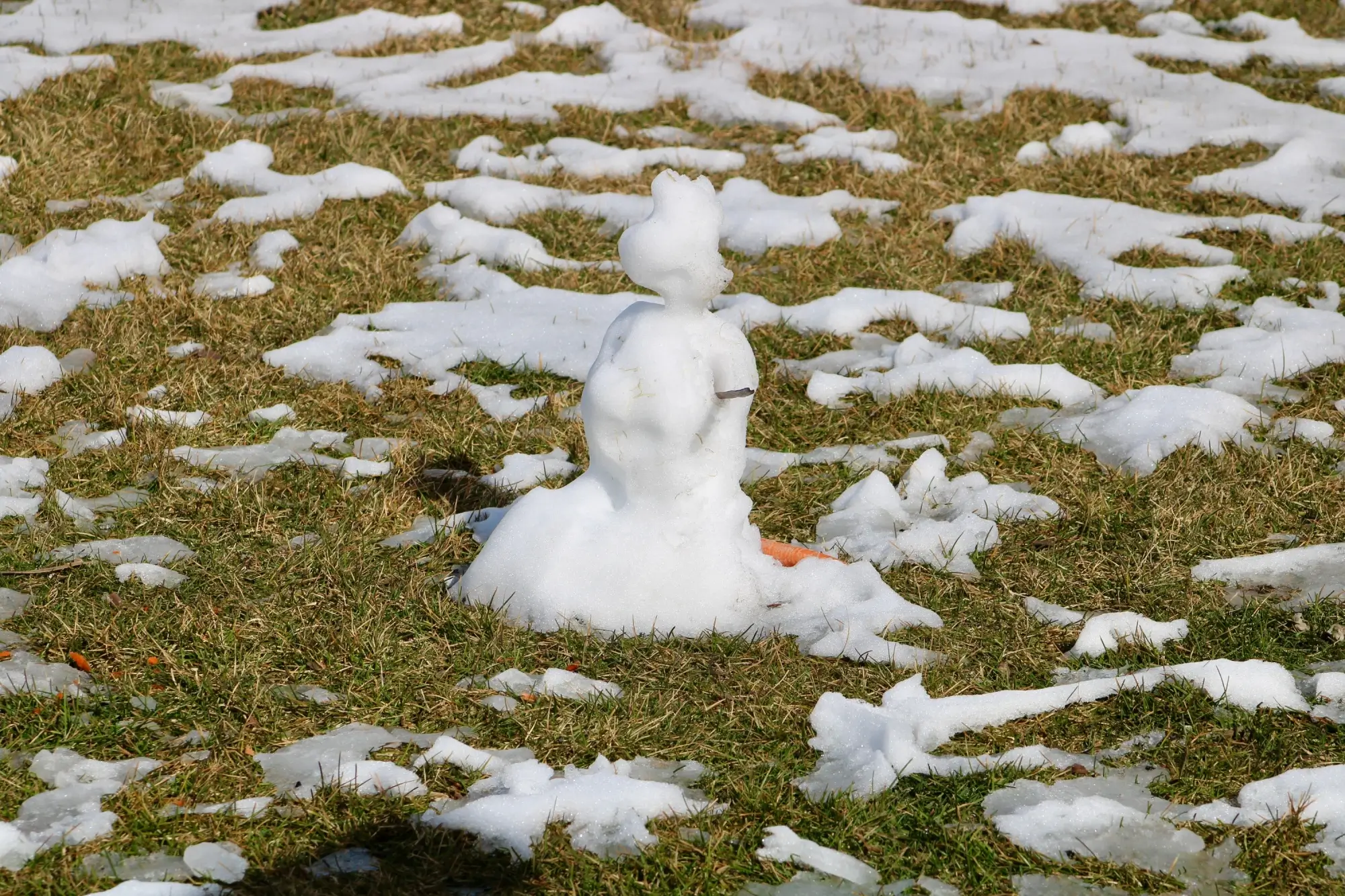 Podaří-li se v prosinci postavit sněhuláka, zřejmě to s ním dopadne takto | TVGURU.cz Podaří-li se v prosinci postavit sněhuláka, zřejmě to s ním dopadne takto