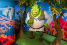 postavička shreka v universal studios