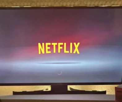 netflix hraje v televizi