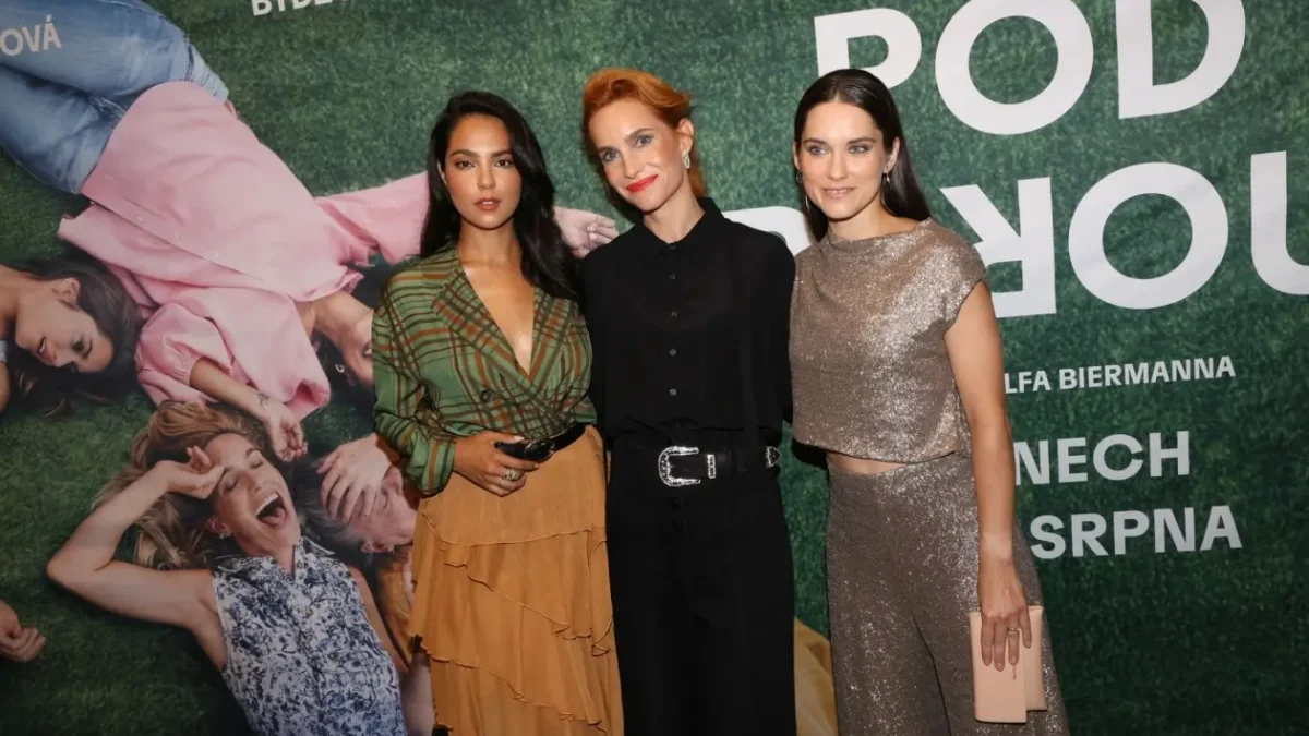 České herečky na premiéře filmu.