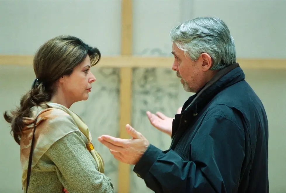 Nemocnice na kraji města.