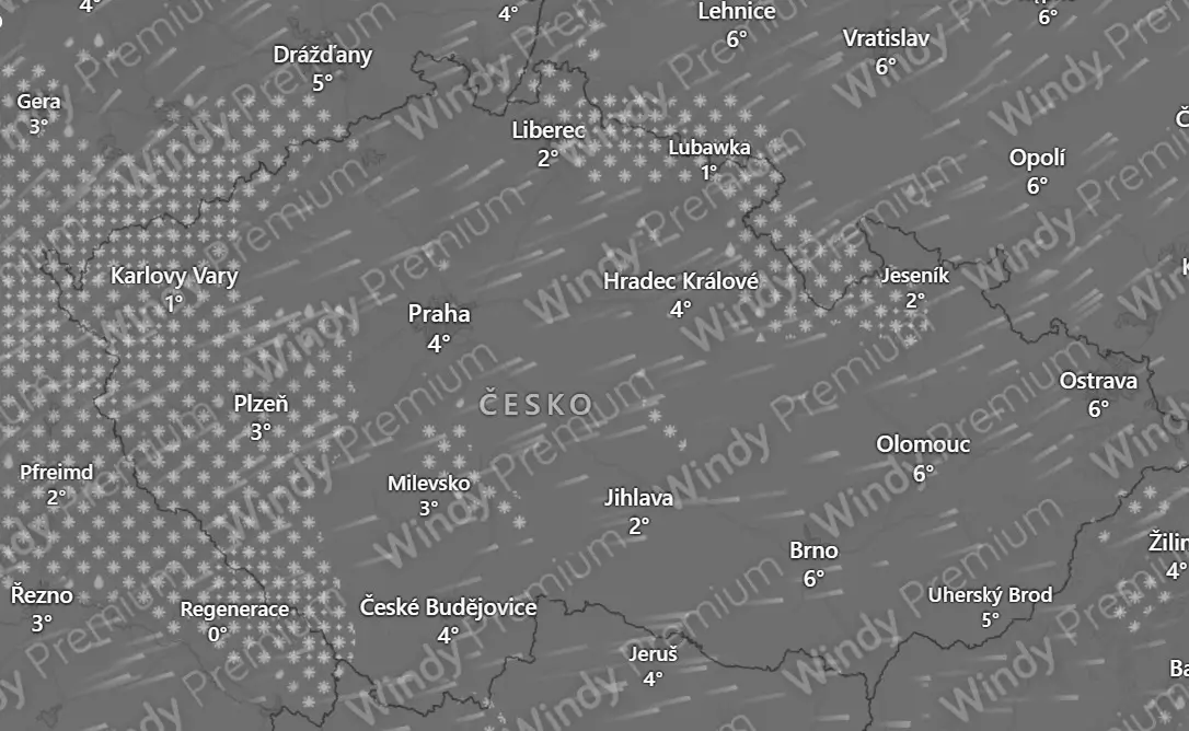 Sněhové srážky v ČR v pátek 21. 11. 2025