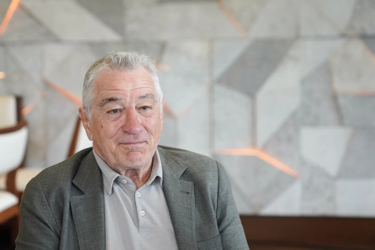 shutterstock_2184103569-2 | TVGURU.cz Usmívající se R. De Niro
