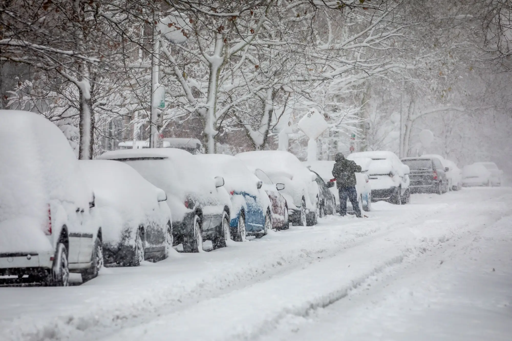 Řidičům se sněhová nadílka zas tak moc nelíbí | TVGURU.cz Řidičům se sněhová nadílka zas tak moc nelíbí