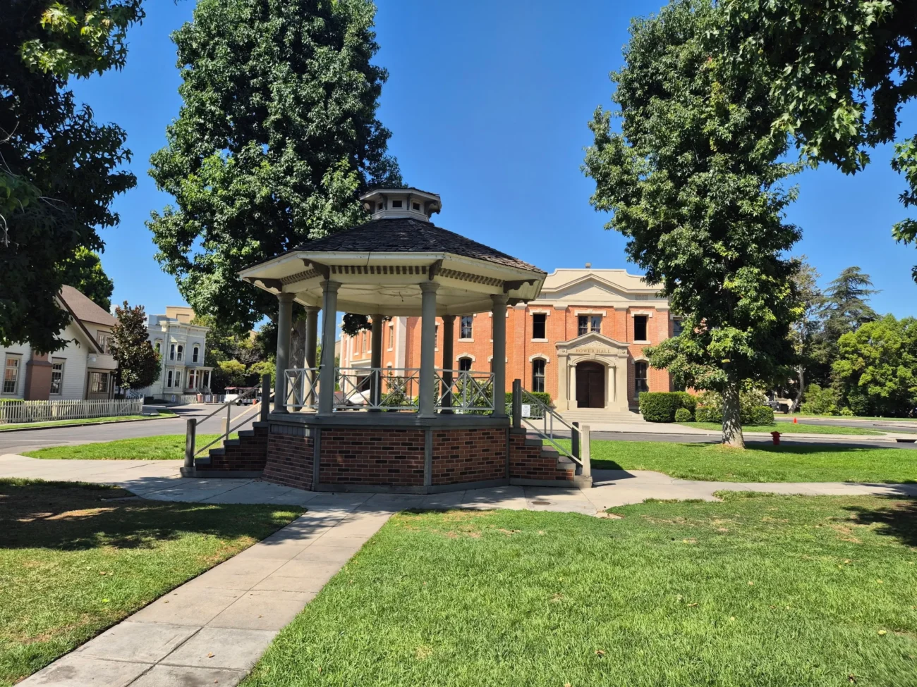 Pohled na fiktivní městečko Stars Hollow