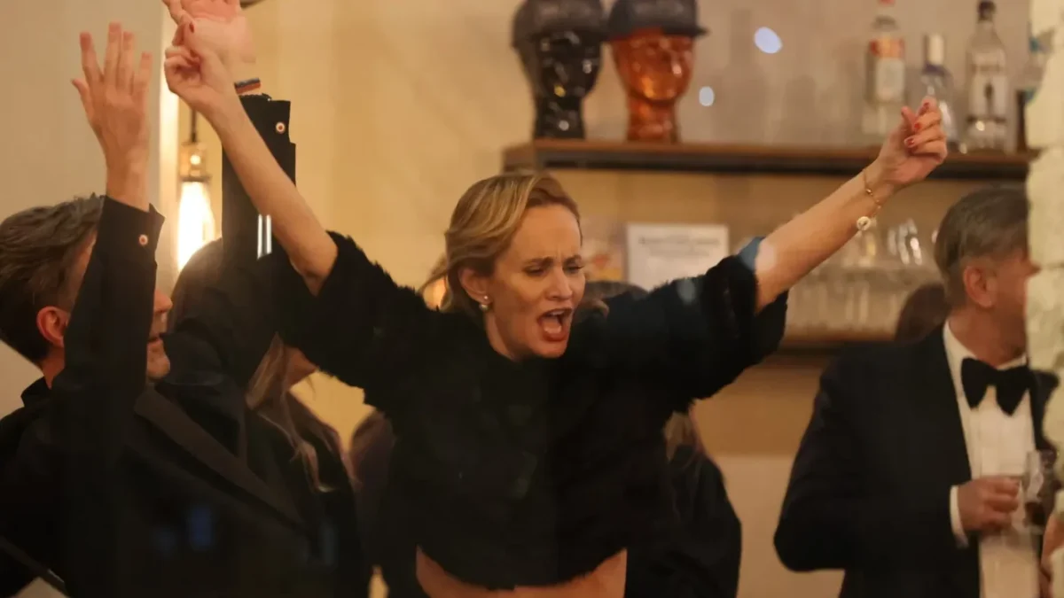 Monika Absolonová tančí.