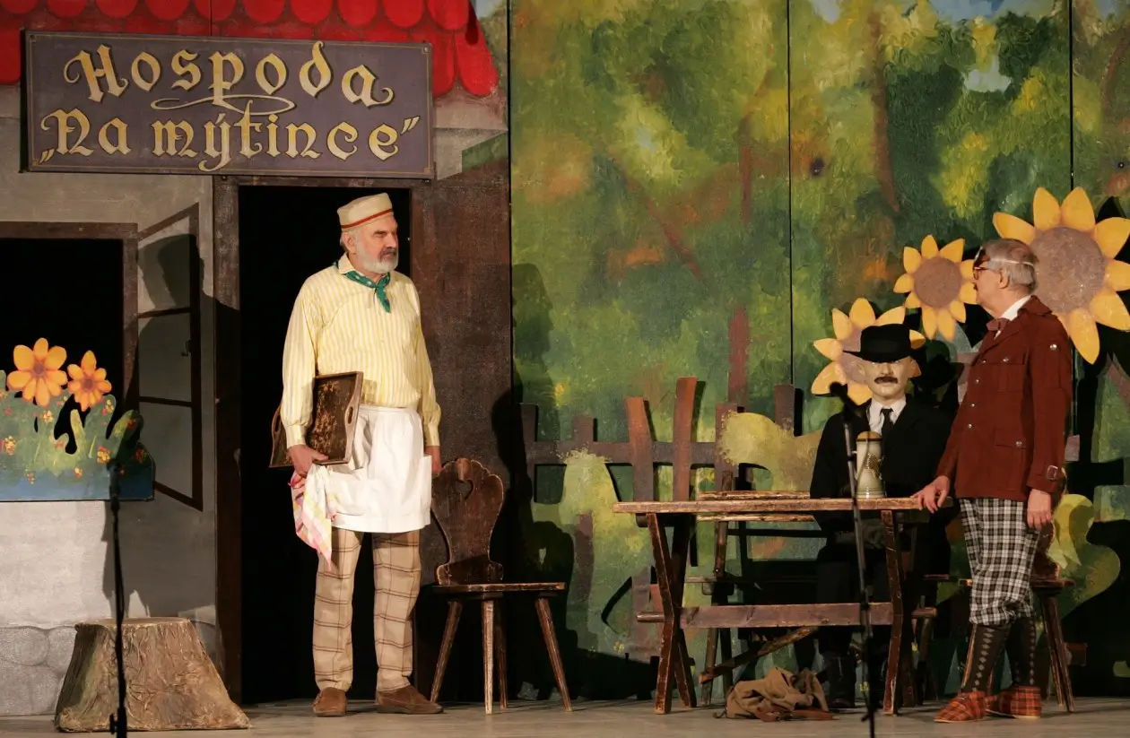 Divadelní hra Hospoda Na Mýtince. 